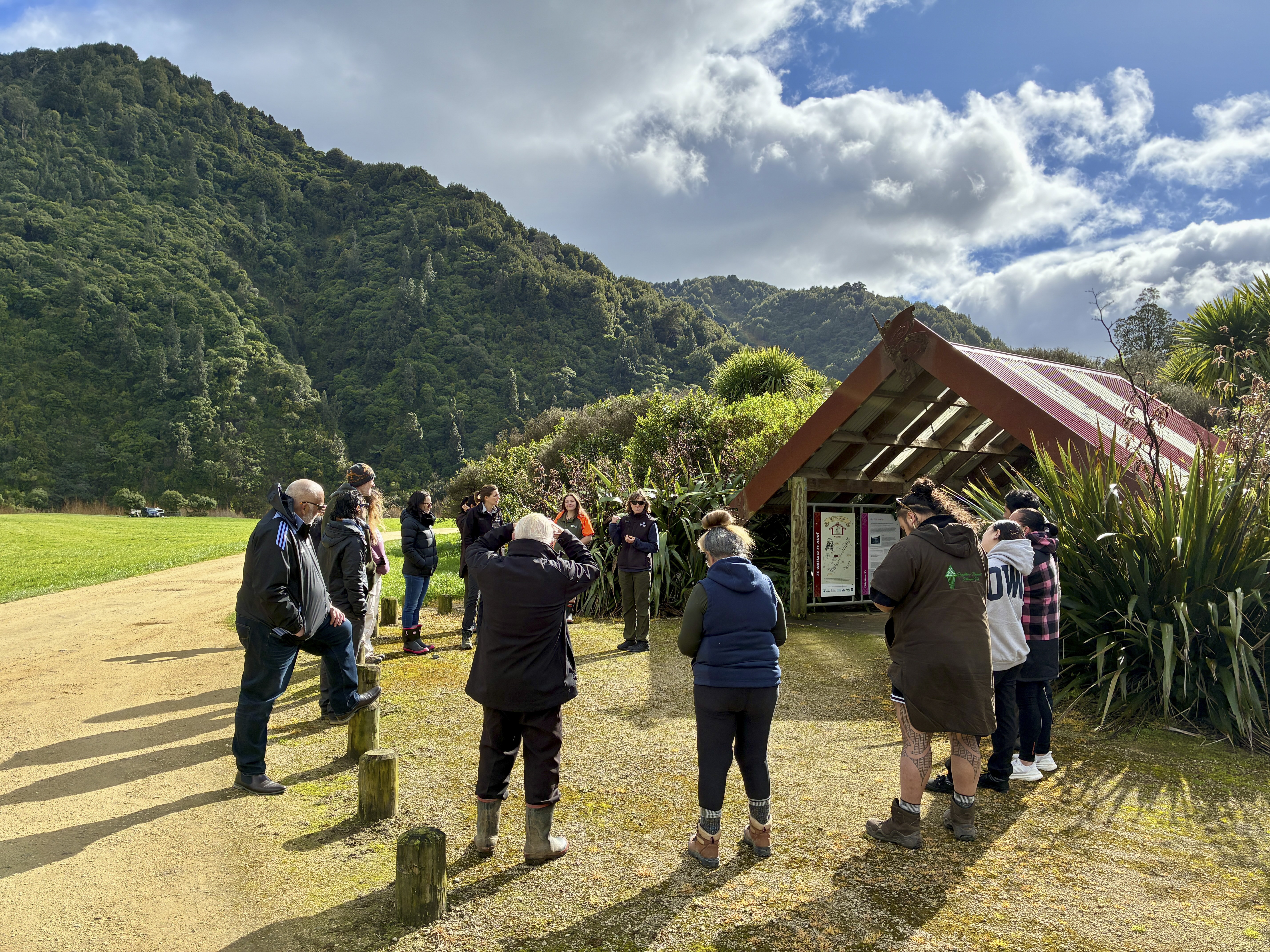 Toutouwai Hui FR 2026-08-17.jpg