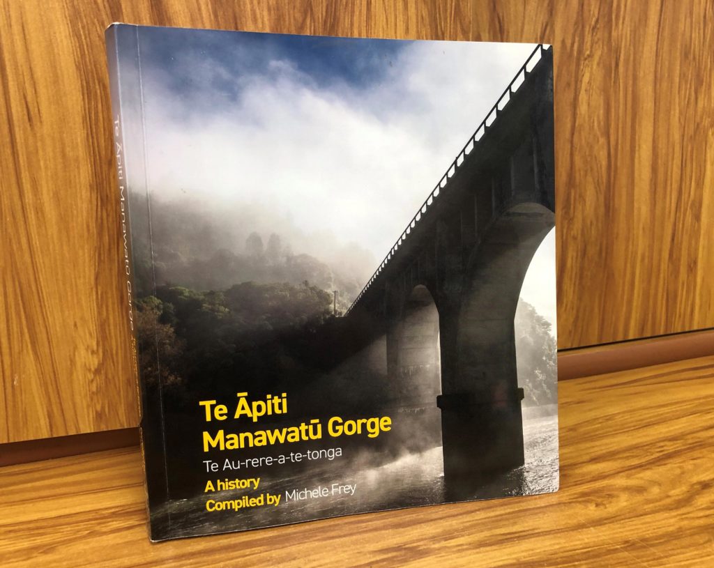 Te Āpiti – Manawatū Gorge celebrated in new book